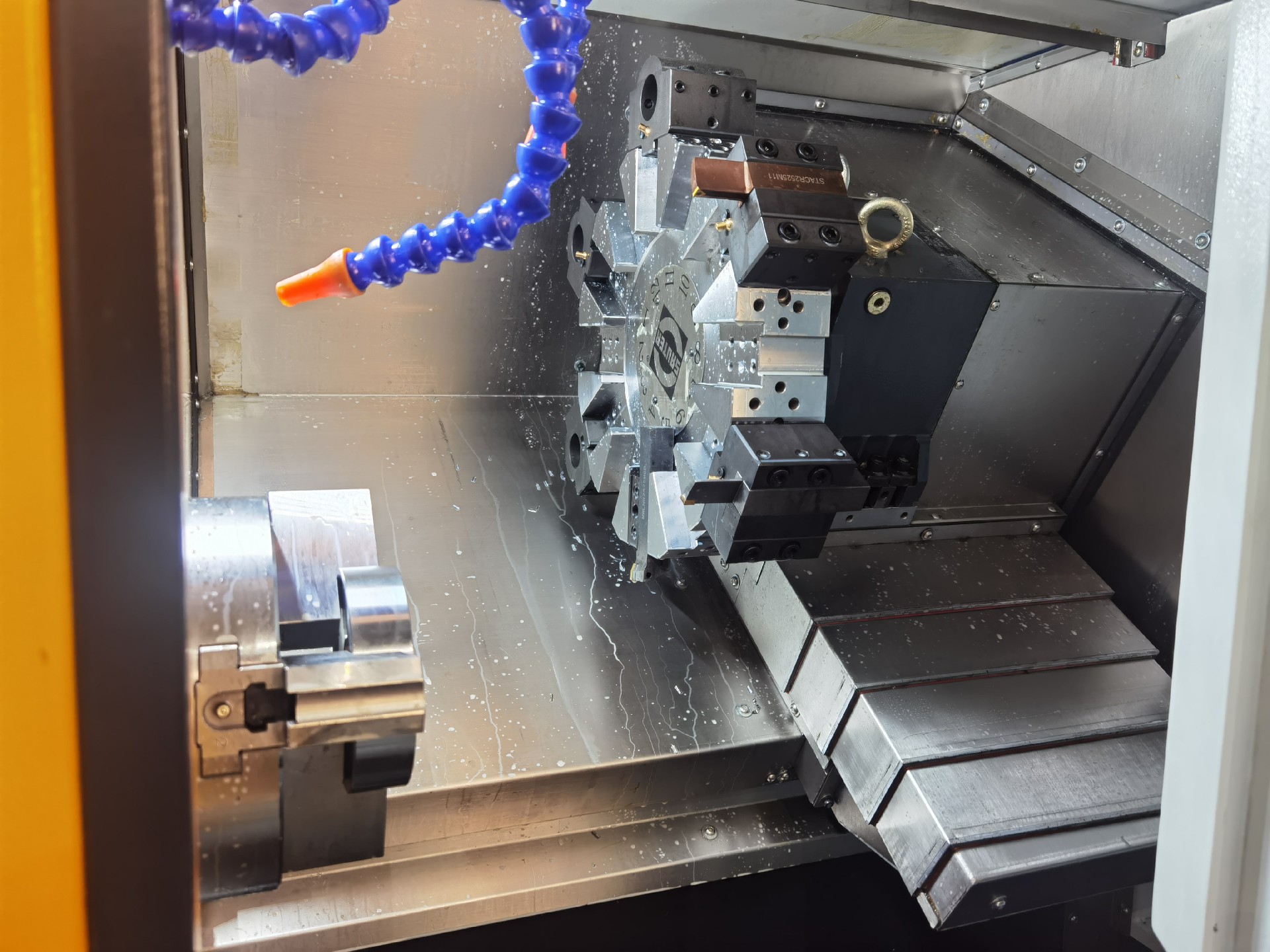 小鋼礮(pao)刀墖機(無尾座欵）
