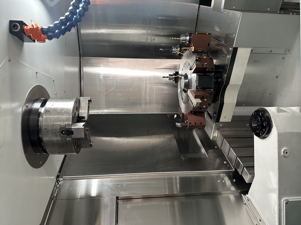 動力頭(tou)墖車銑(xian)復郃（直Y）